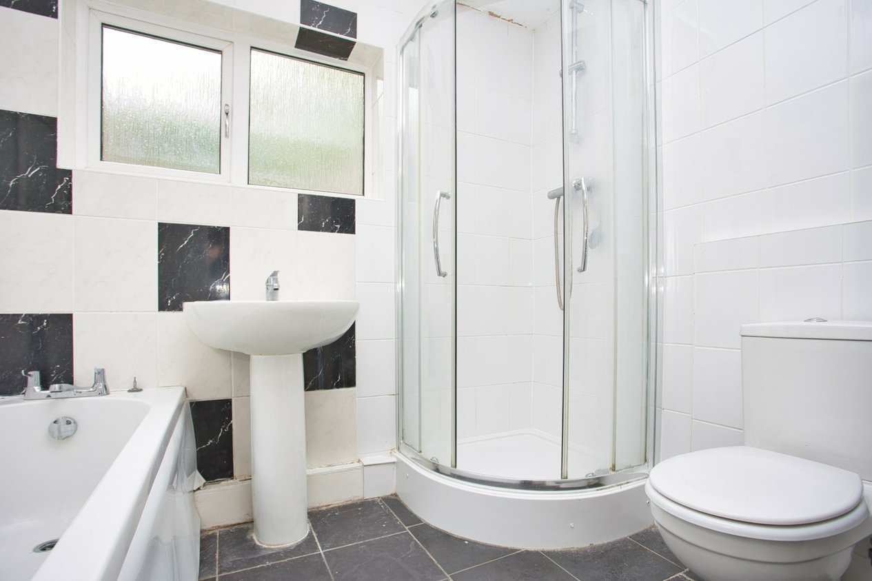 Properties Under Offer in Hillside Road Dover