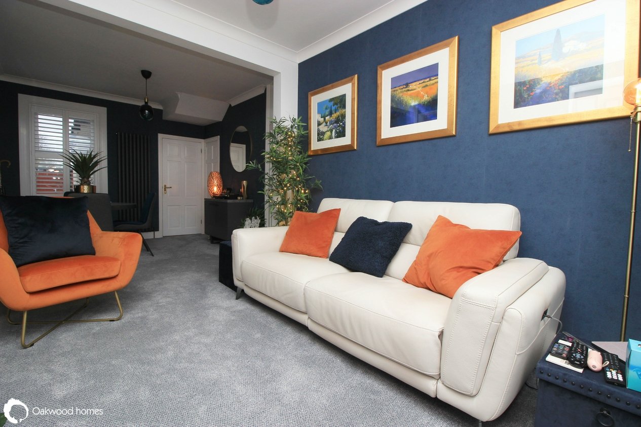 Properties For Sale in Hillview Cottages Shottendane Road