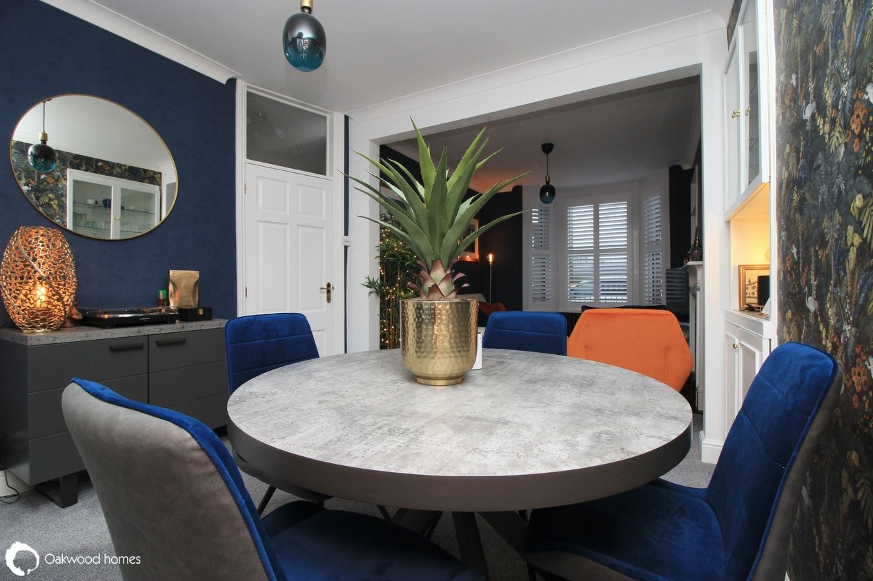 Properties For Sale in Hillview Cottages Shottendane Road