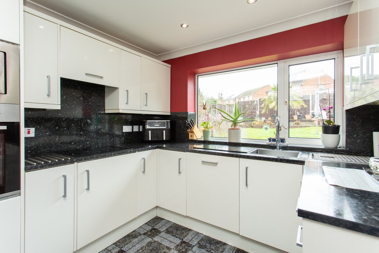 Properties Under Offer in Hoades Wood Road Sturry