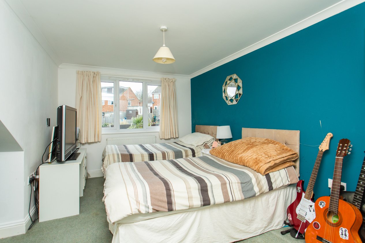 Properties Under Offer in Hoades Wood Road Sturry