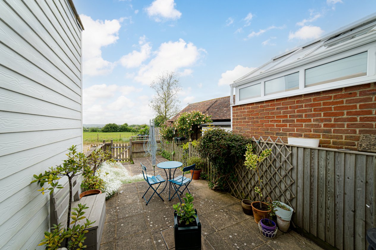 Properties For Sale in Hobday Cottage, The Lees Ashford