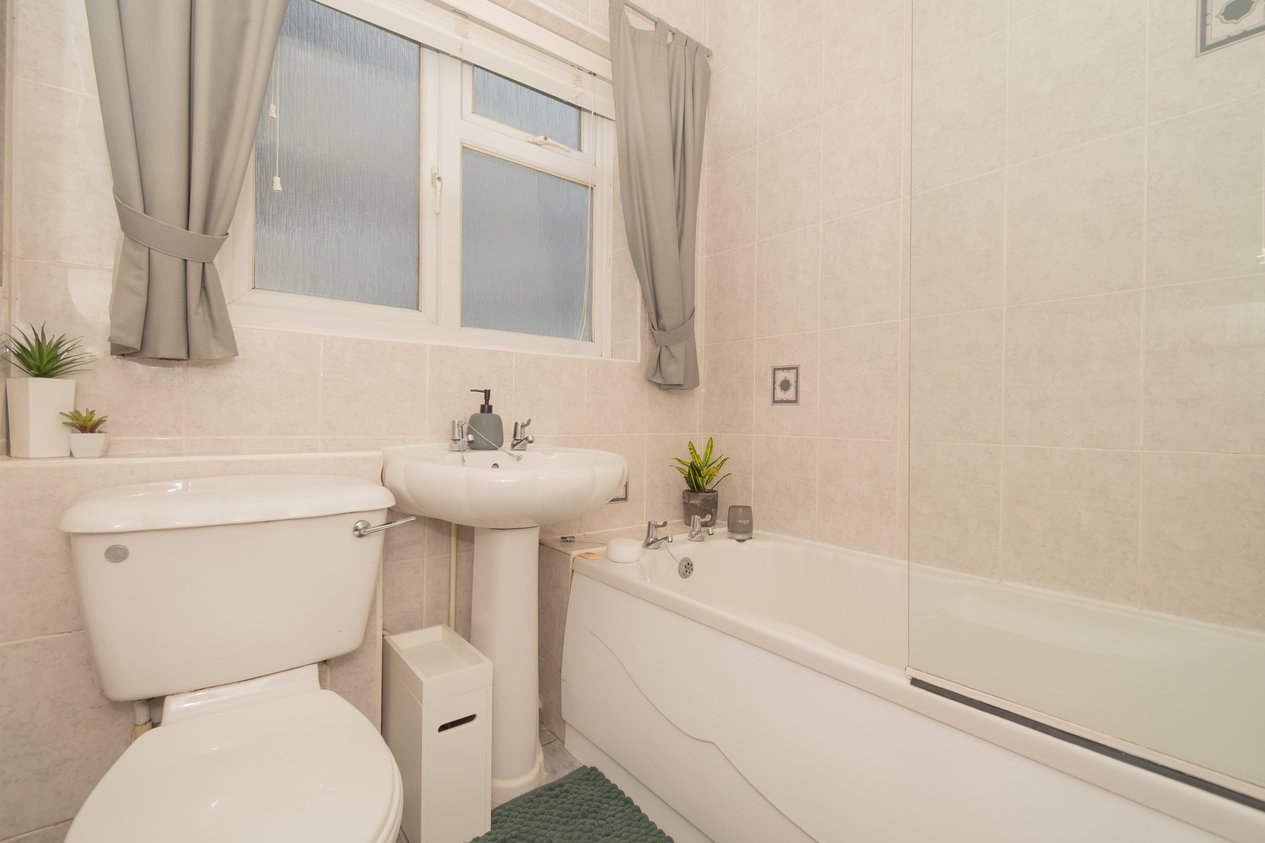 Properties For Sale in Holly Road Ramsgate