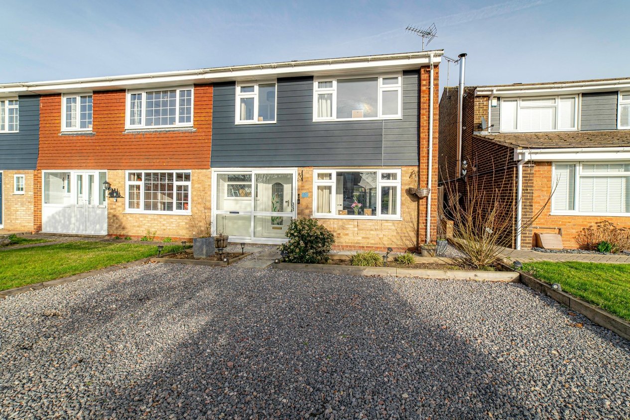 Properties Sold Subject To Contract in Honeyball Walk  Teynham