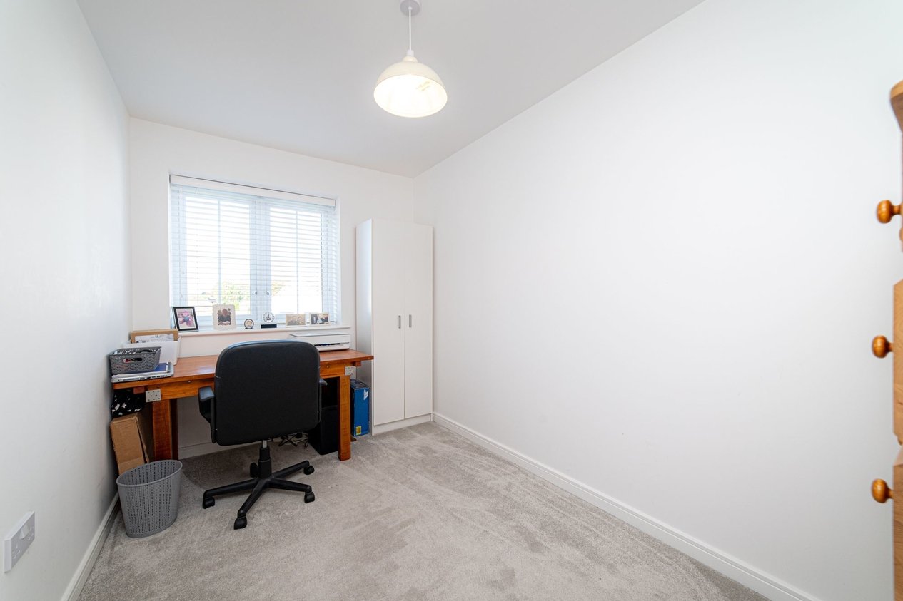 Properties For Sale in Honeysuckle Avenue  Willesborough