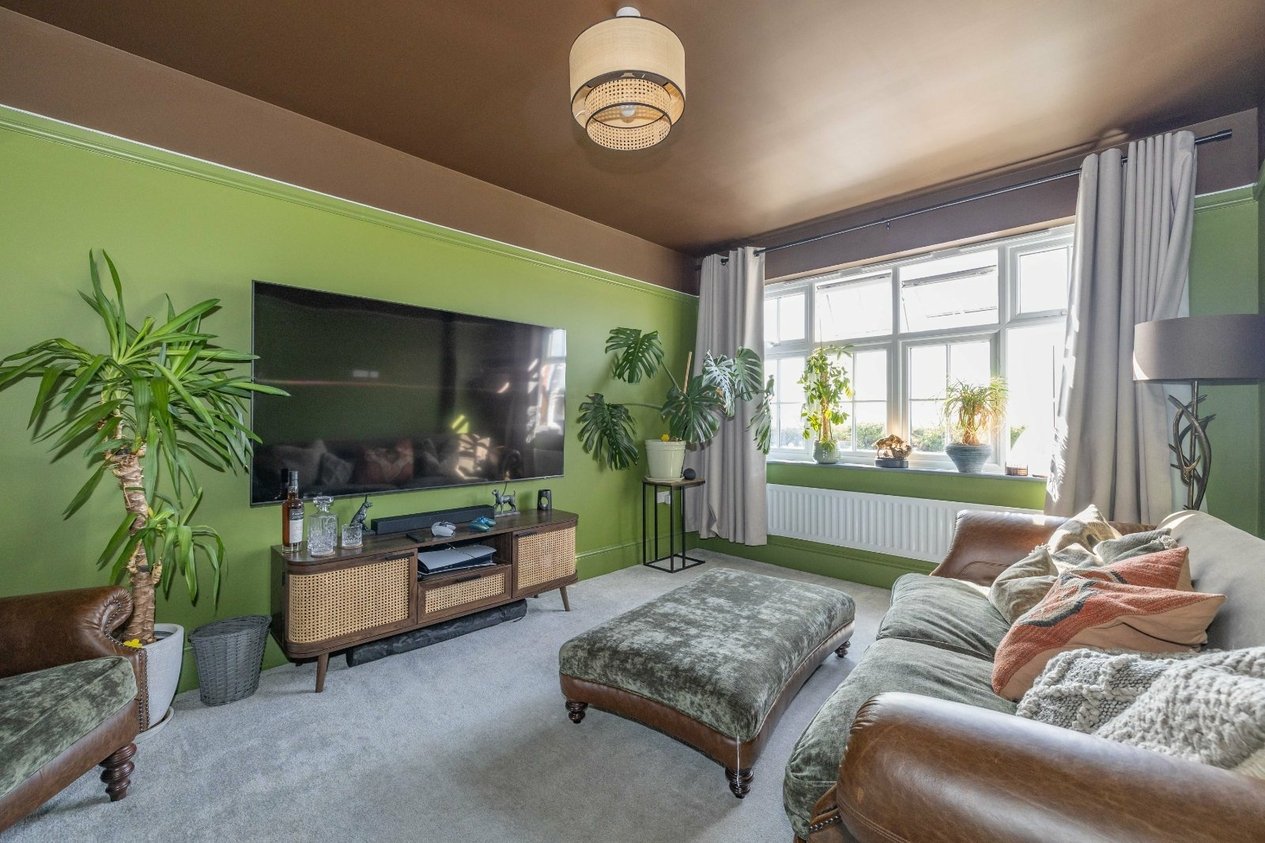 Properties For Sale in Hopenhall Way Canterbury