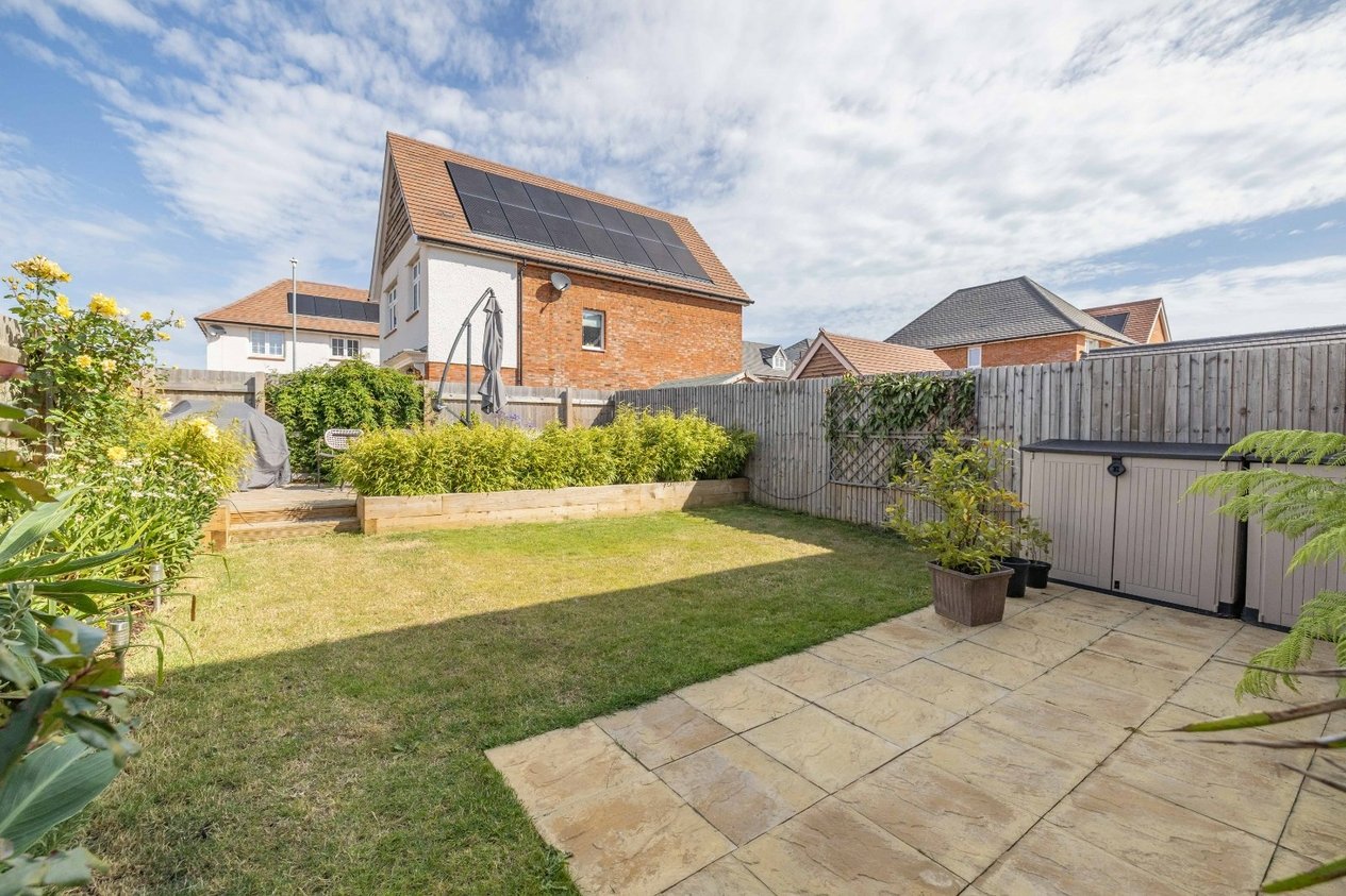 Properties For Sale in Hopenhall Way Canterbury