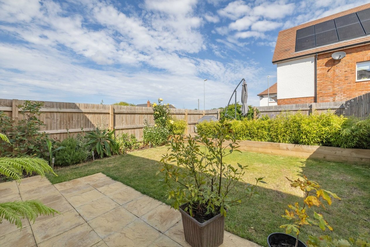 Properties For Sale in Hopenhall Way Canterbury