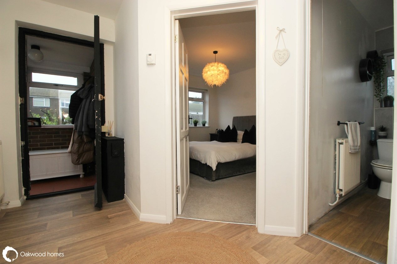 Properties Under Offer in Hopes Lane 