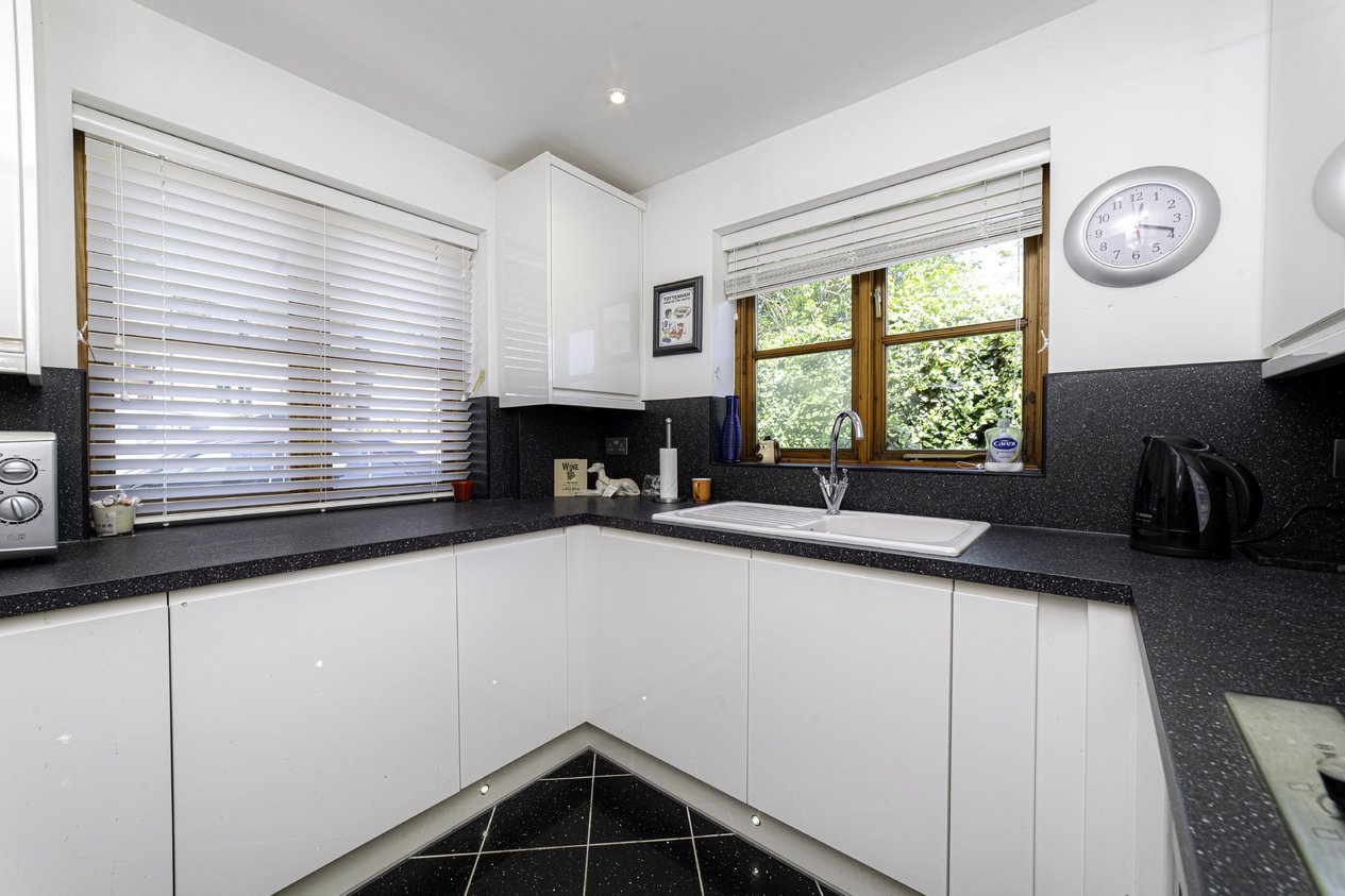 Properties Under Offer in Horselees Road Boughton-under-Blean