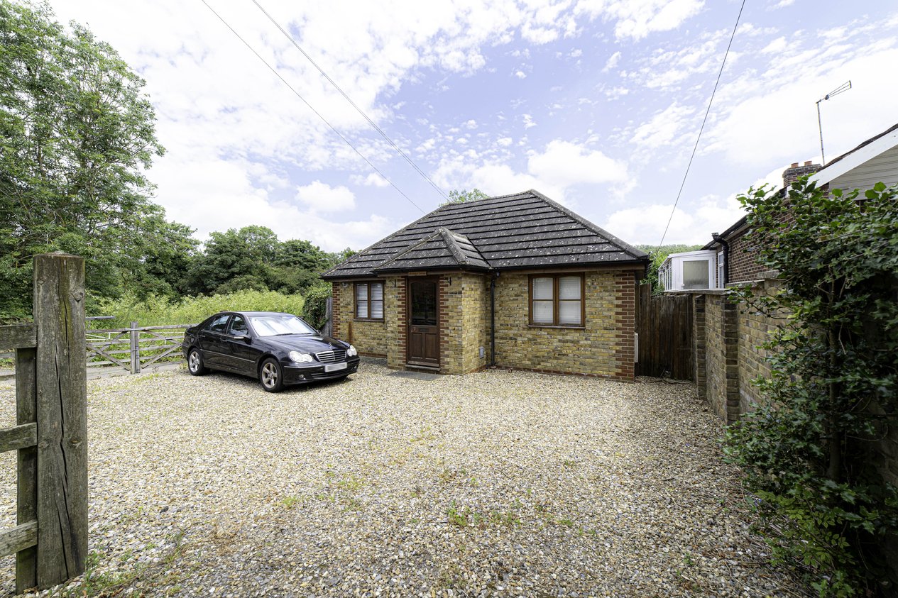 Properties Under Offer in Horselees Road Boughton-under-Blean