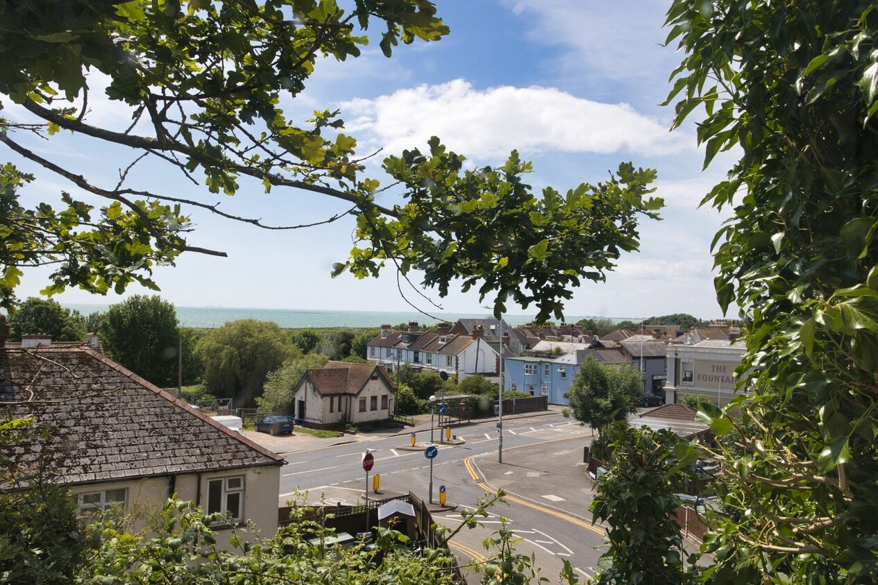 Properties Sold Subject To Contract in Hospital Hill  Hythe