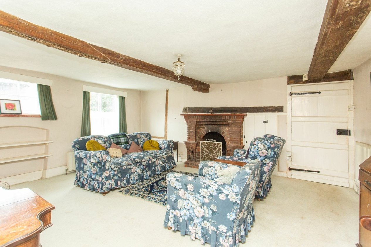 Properties For Sale in Hull Place  Sholden