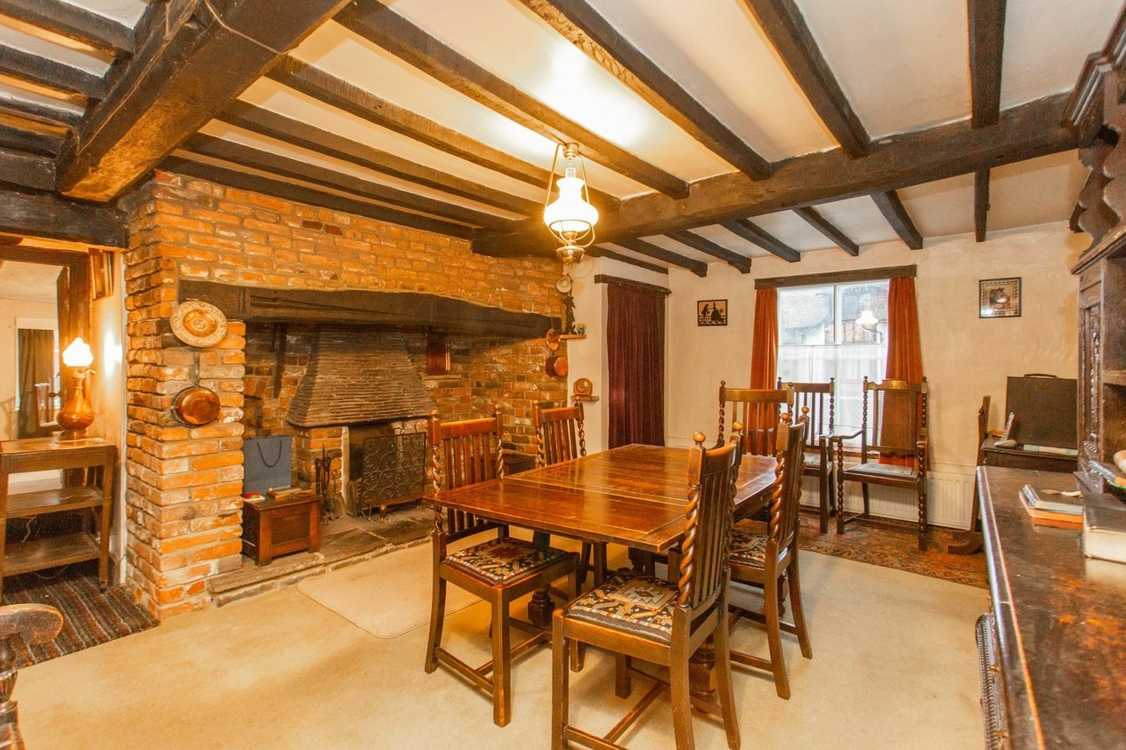Properties For Sale in Hull Place  Sholden