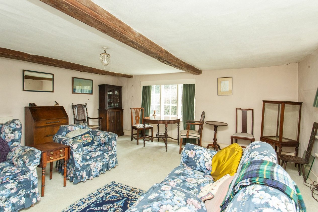 Properties For Sale in Hull Place  Sholden