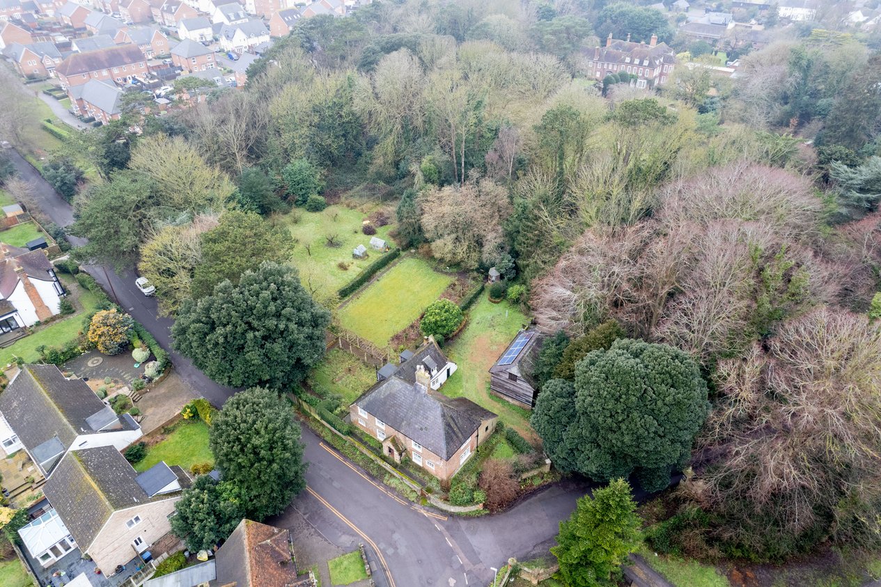 Properties For Sale in Hull Place Sholden