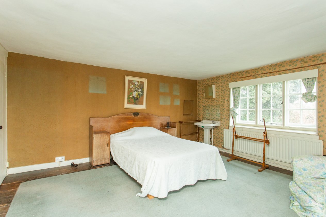 Properties For Sale in Hull Place Sholden