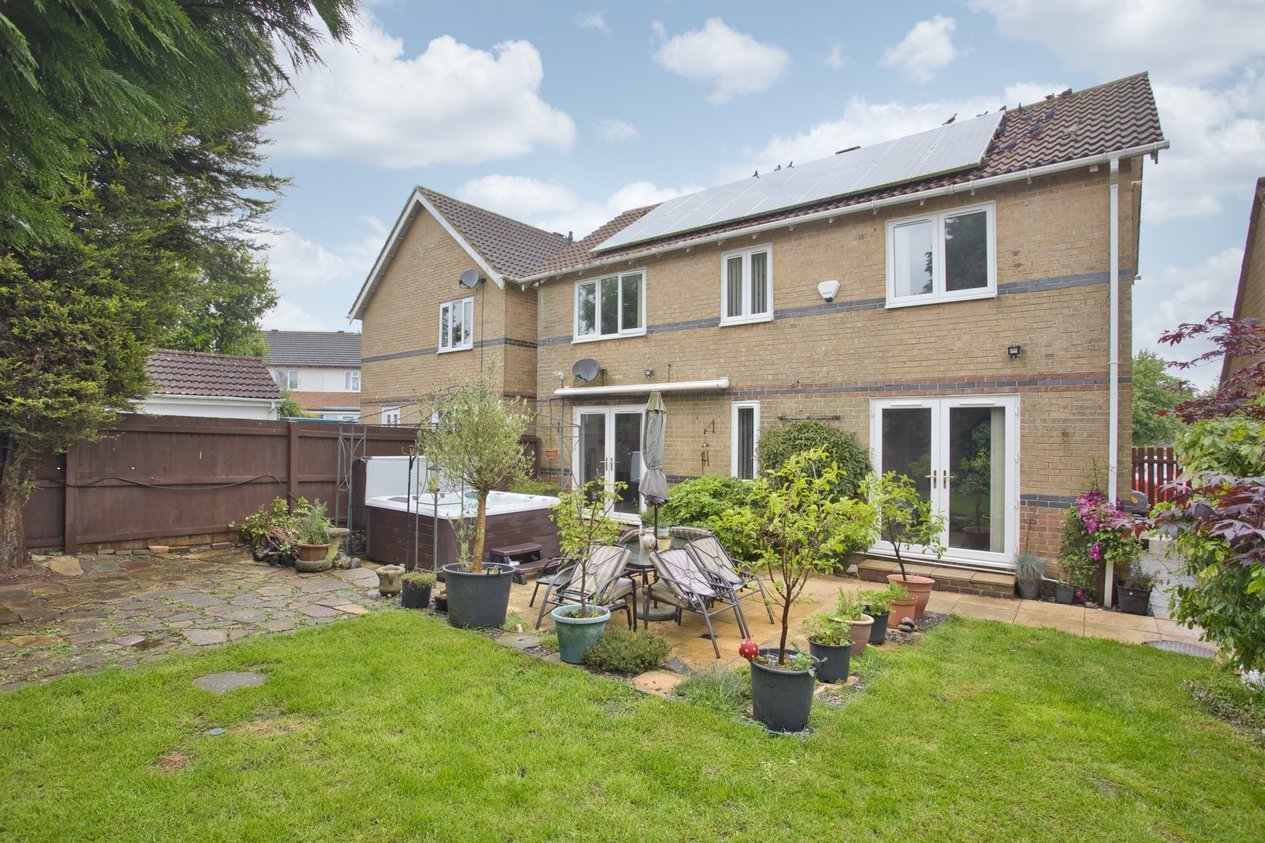 Properties For Sale in Hunt Close Folkestone