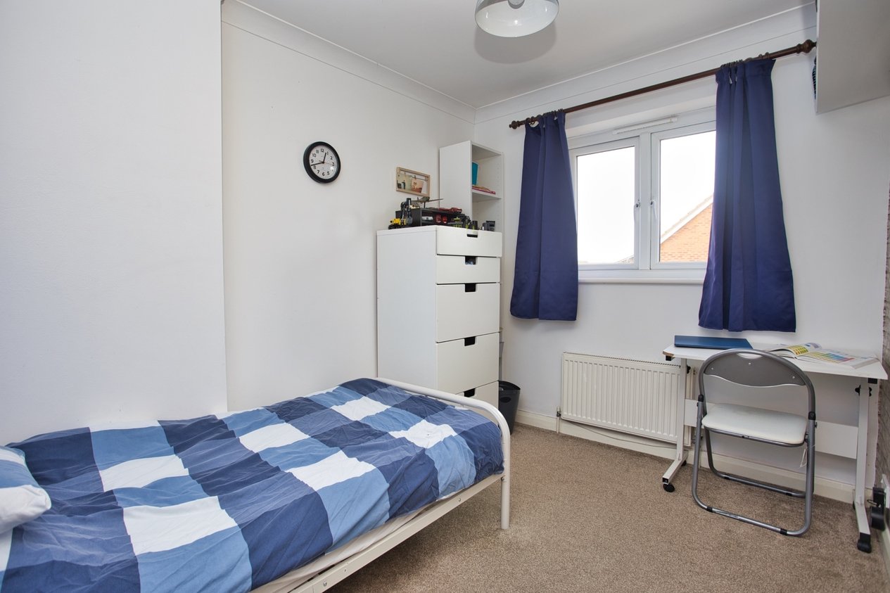 Properties Under Offer in Hunters Walk Deal