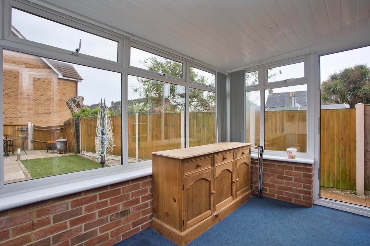 Properties Under Offer in Hunters Walk Deal
