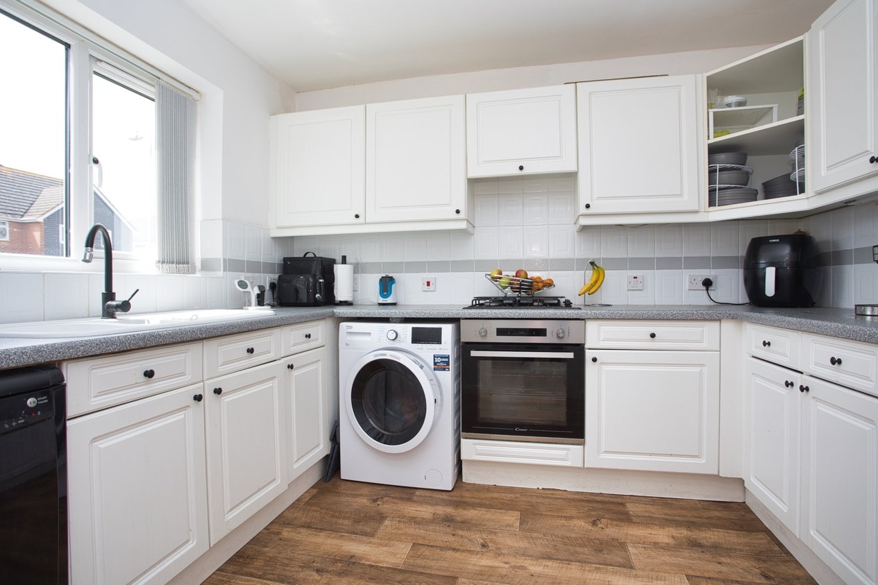 Properties Under Offer in Hunters Walk Deal