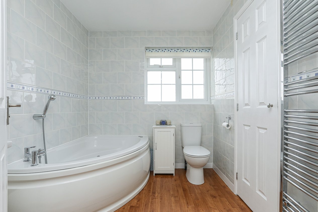 Properties Under Offer in Hunting Gate Birchington