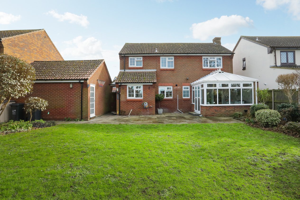 Properties Under Offer in Hunting Gate Birchington