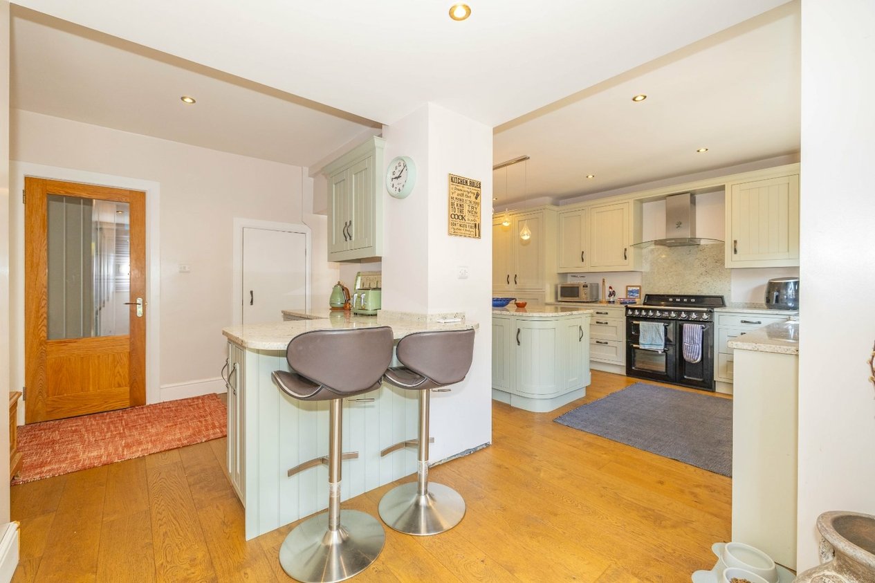 Properties For Sale in Hythe Road Ashford