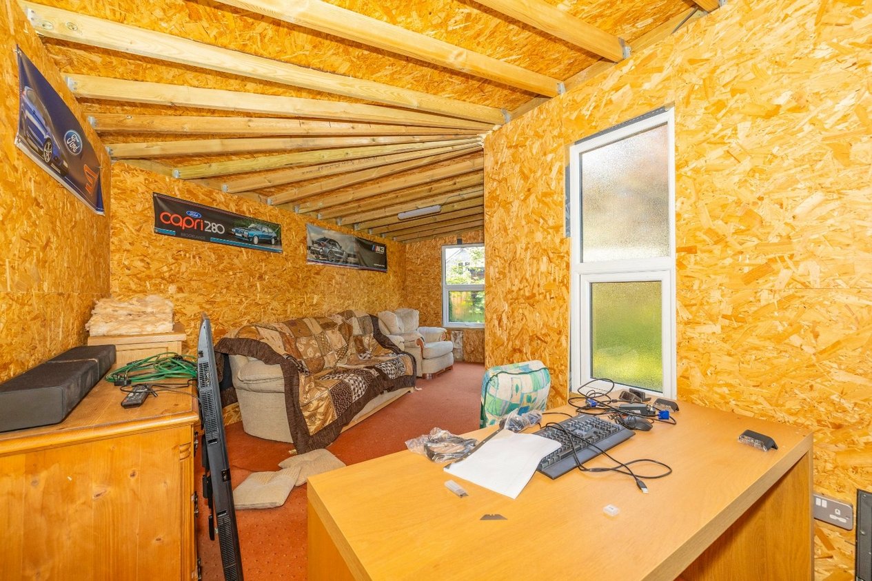 Properties For Sale in Hythe Road Ashford
