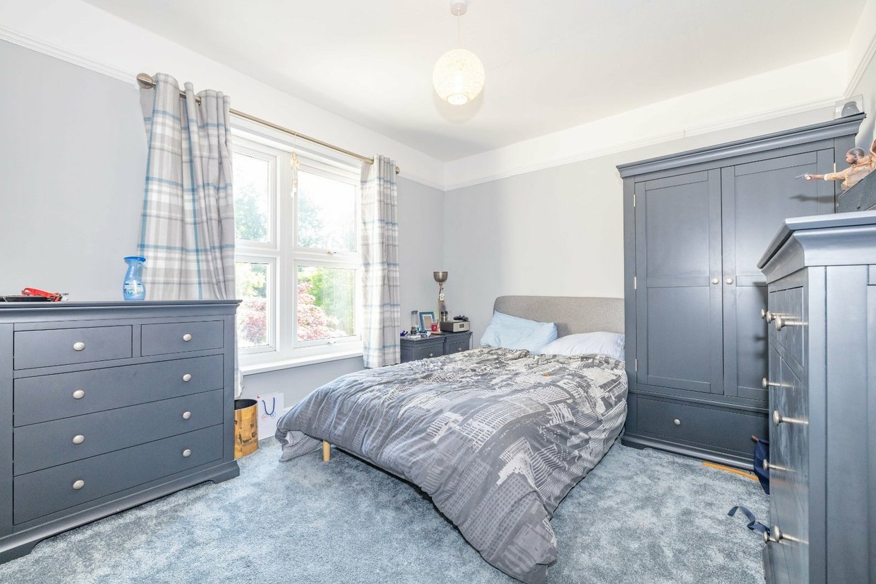 Properties For Sale in Hythe Road Ashford