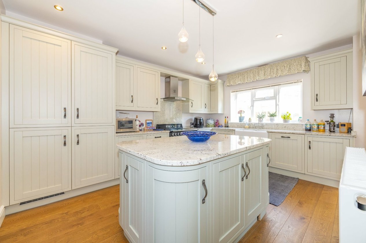 Properties For Sale in Hythe Road Ashford