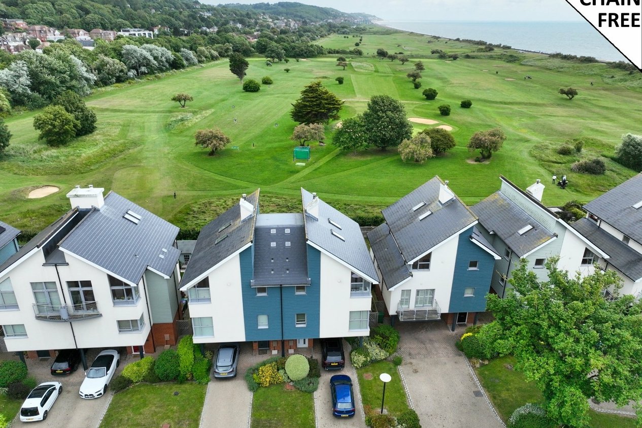 Properties Under Offer in Imperial Gardens Hythe