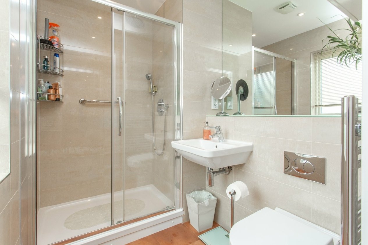 Properties Under Offer in Imperial Gardens Hythe