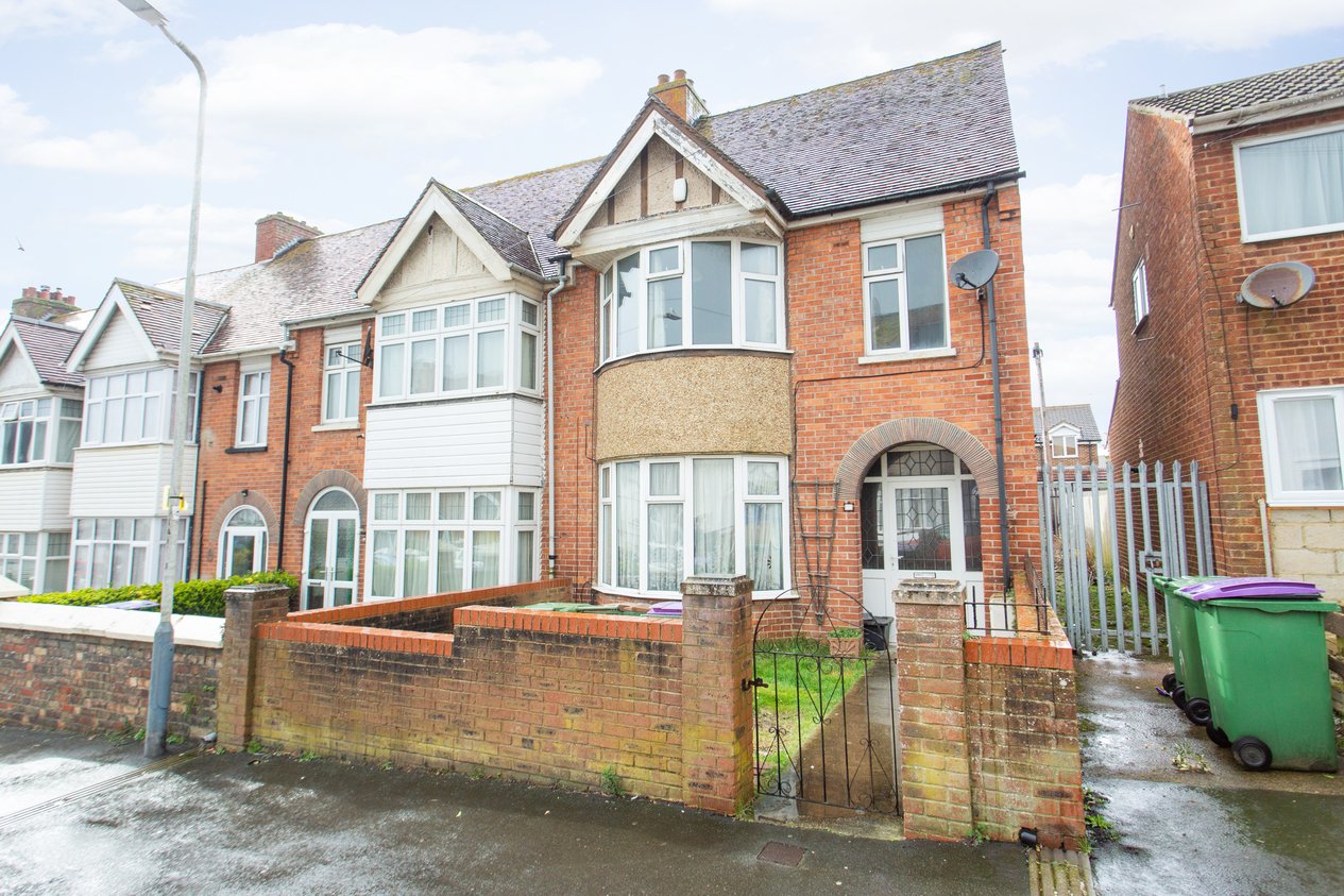 Properties Under Offer in Ingoldsby Road Folkestone