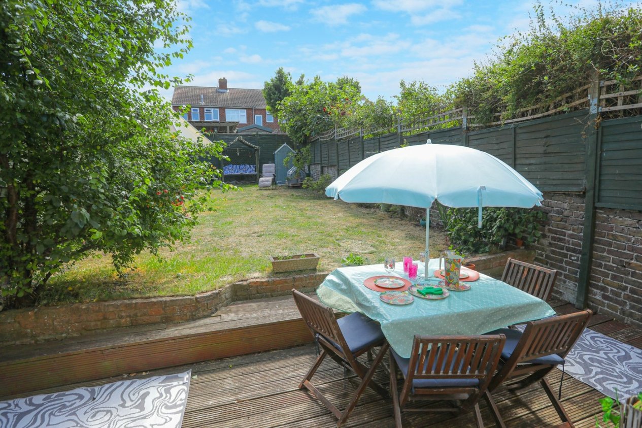 Properties For Sale in Inverness Terrace Broadstairs
