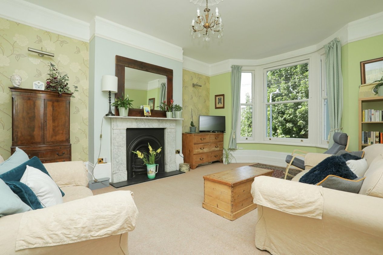 Properties For Sale in Inverness Terrace Broadstairs