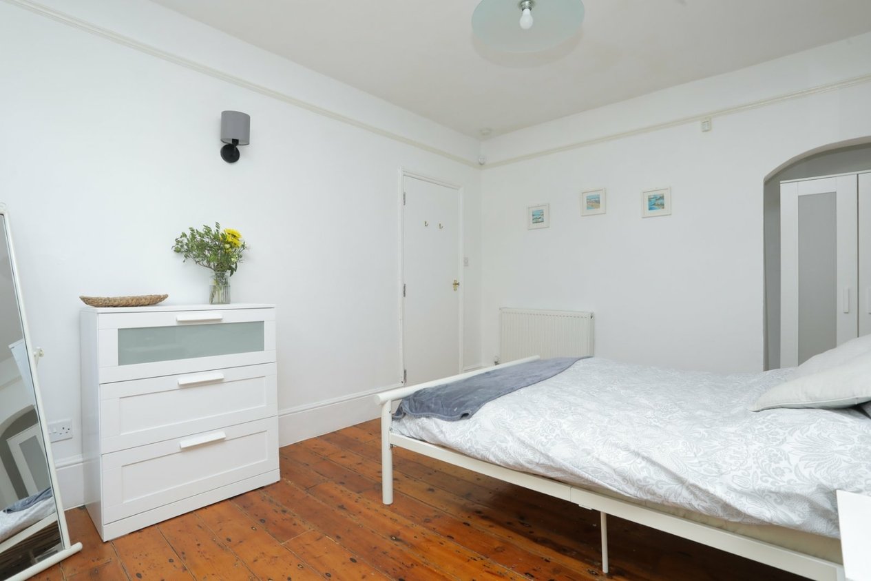Properties For Sale in Inverness Terrace Broadstairs