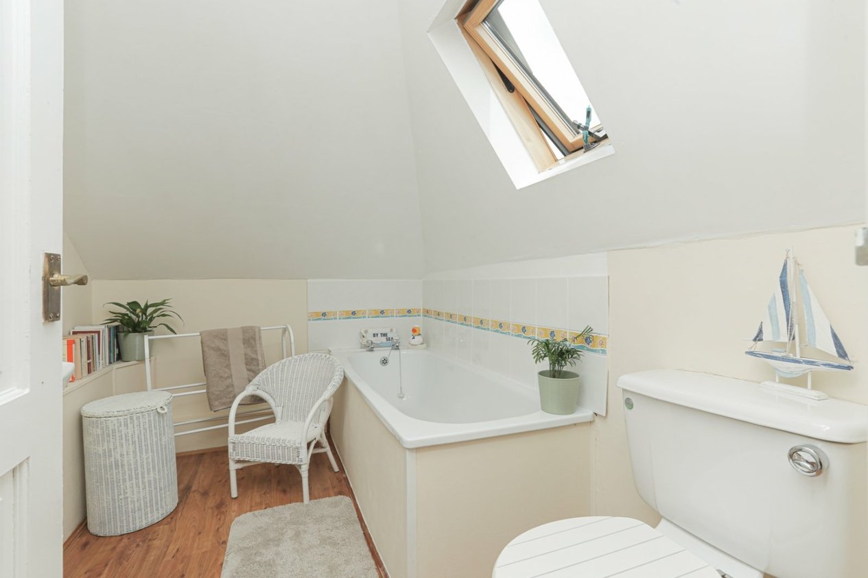 Properties For Sale in Inverness Terrace Broadstairs