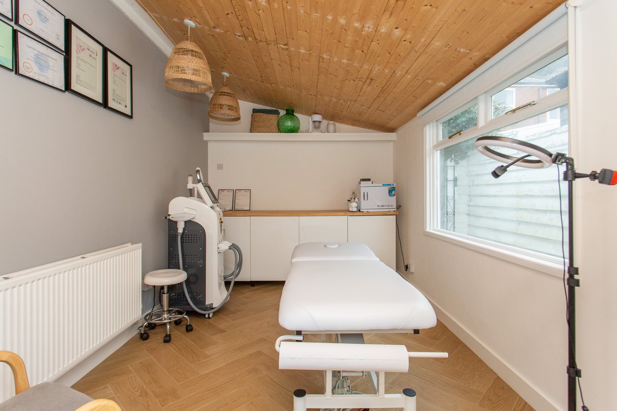 Properties For Sale in Island Road Canterbury