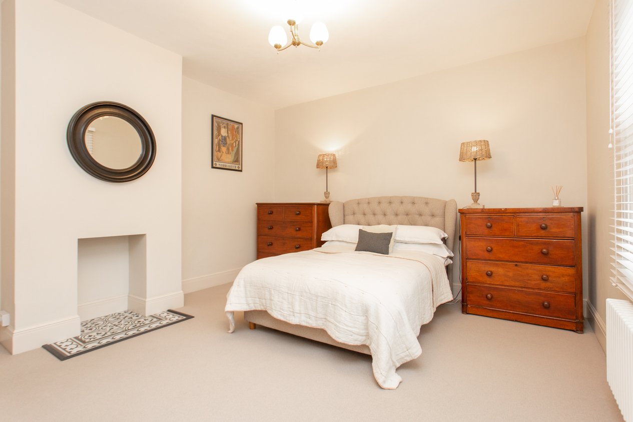 Properties For Sale in Island Road Canterbury