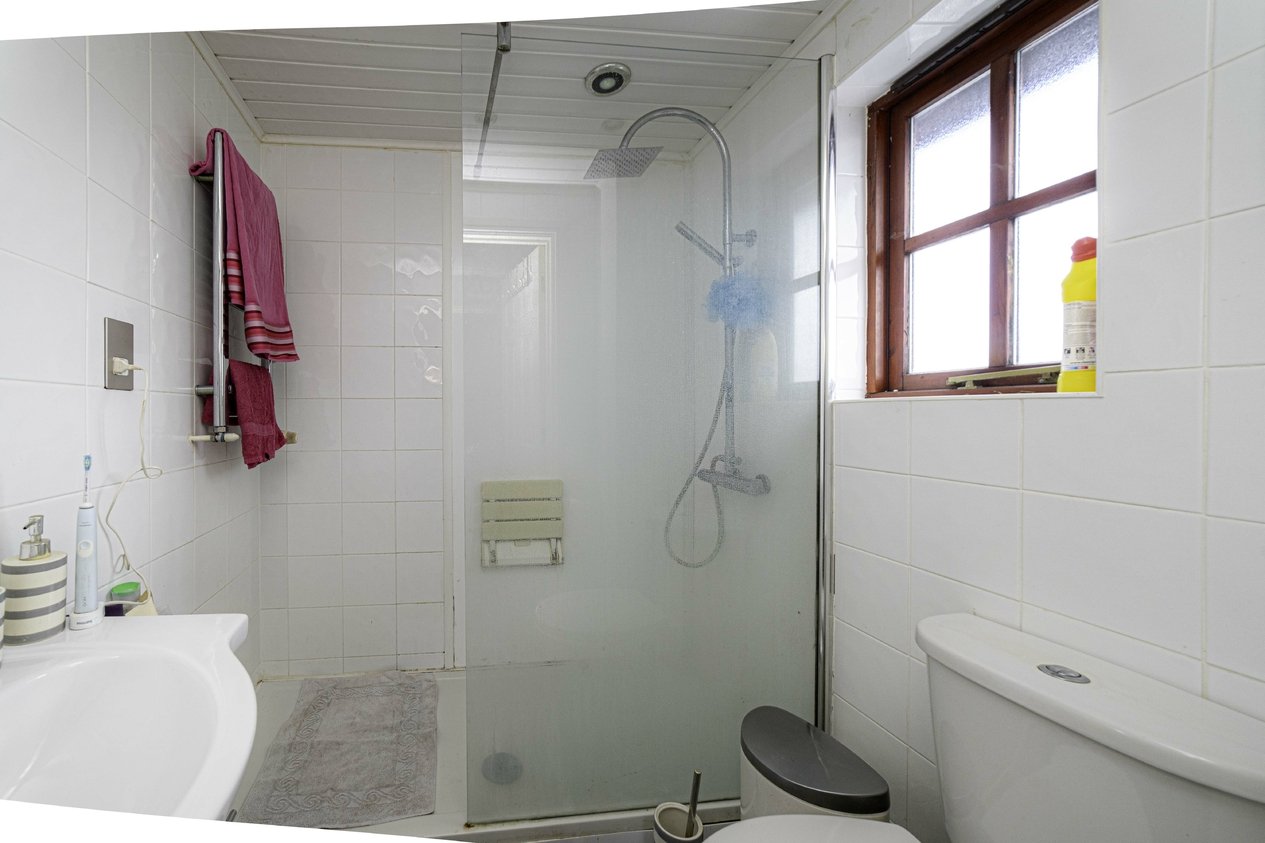 Properties For Sale in Island Road Canterbury
