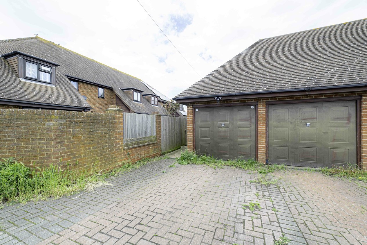 Properties For Sale in Island Road Canterbury