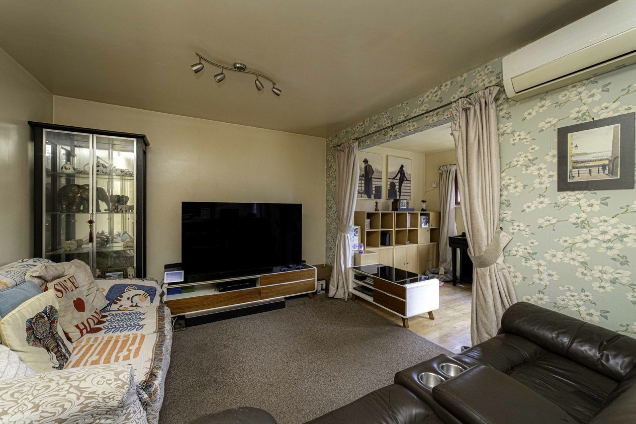 Properties For Sale in Island Road Canterbury