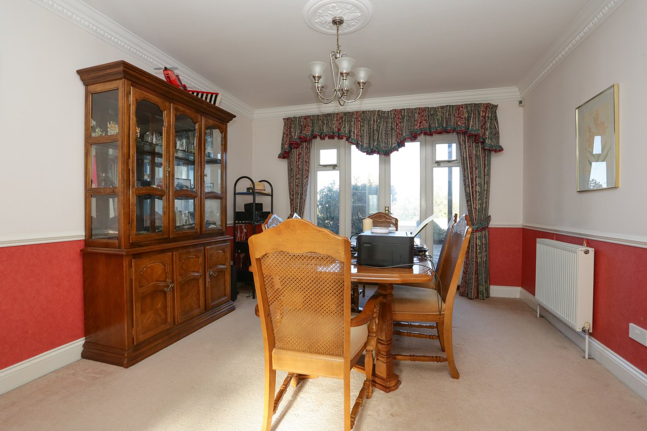 Properties Under Offer in Island Road Upstreet