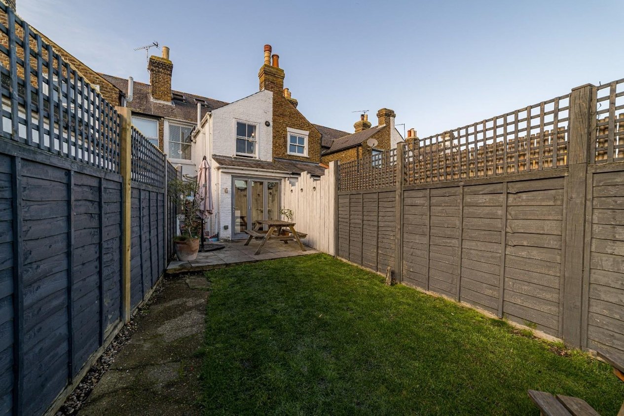 Properties For Sale in Island Wall  Whitstable
