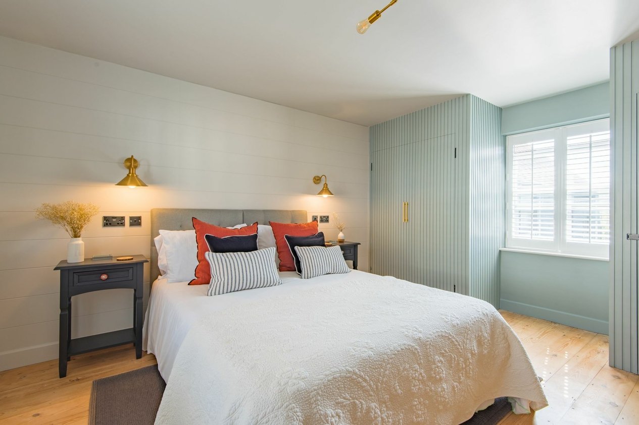 Properties For Sale in Island Wall  Whitstable