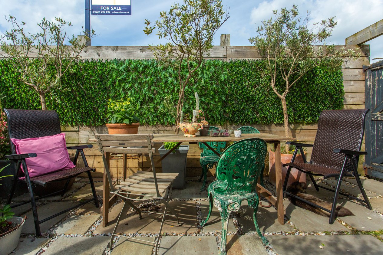 Properties For Sale in Island Wall Whitstable