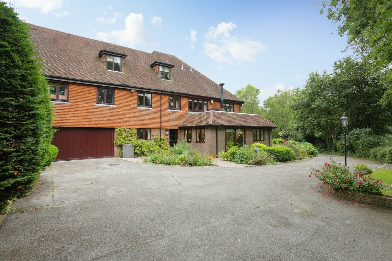 Properties For Sale in Iwade Road Sittingbourne