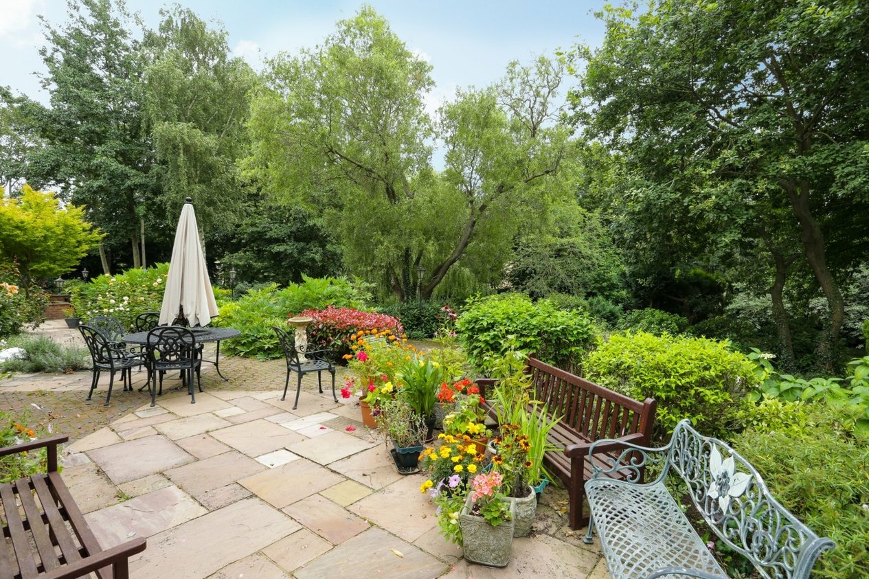 Properties For Sale in Iwade Road Sittingbourne