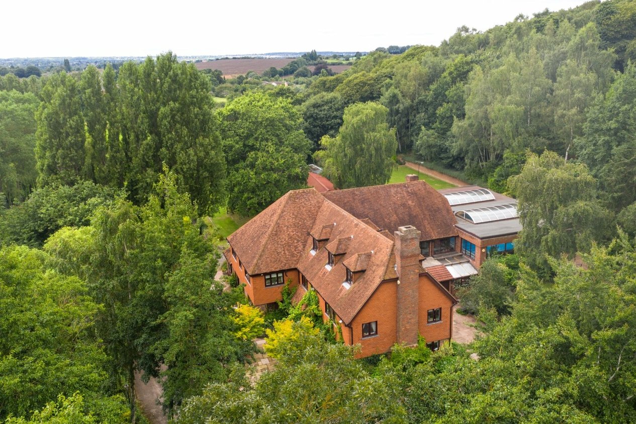 Properties For Sale in Iwade Road Sittingbourne